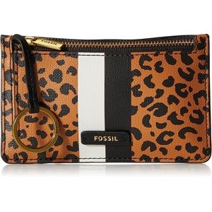 Fossil women’s wallet. Small. Never used. So cute!
